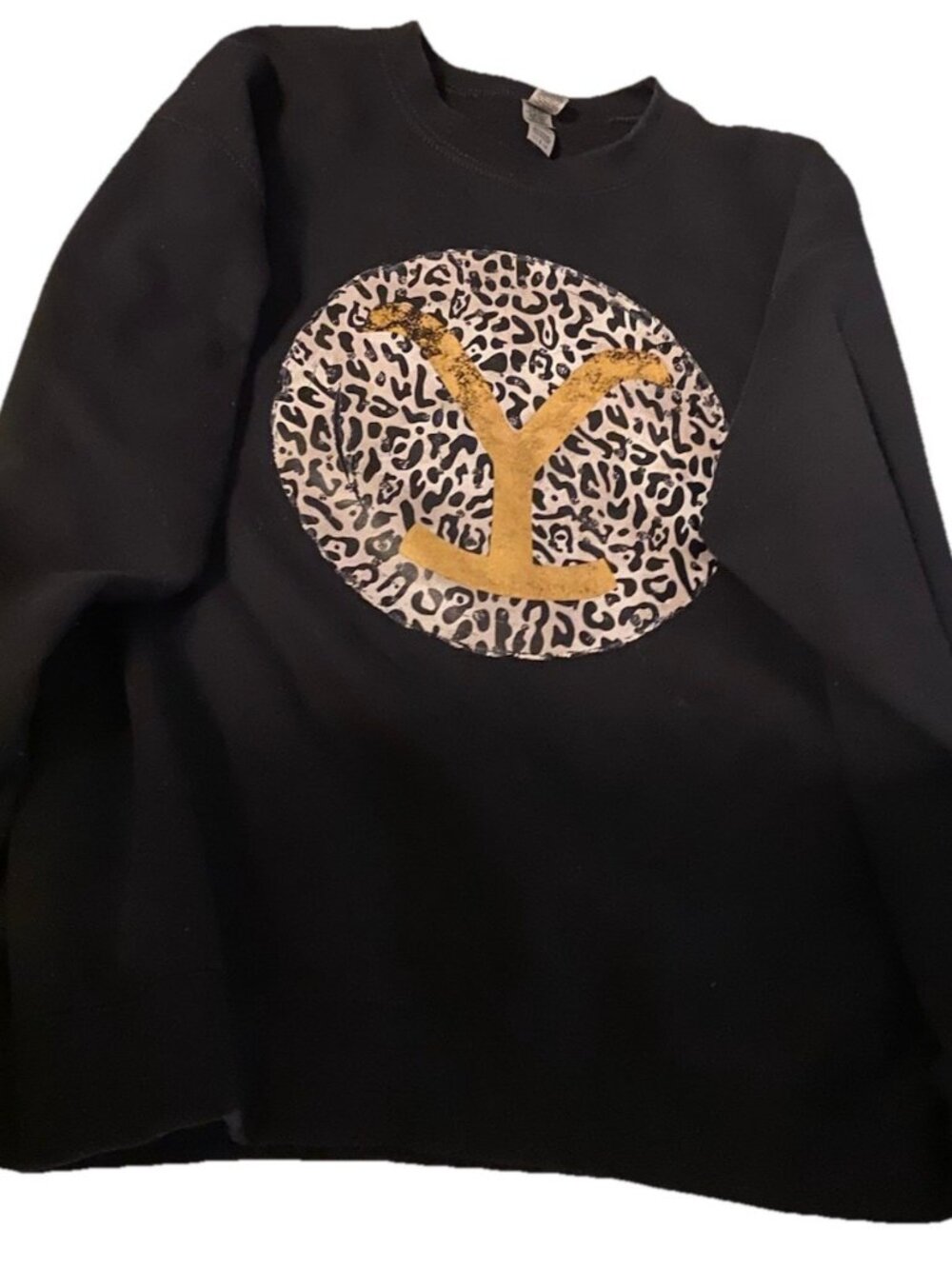 Yellowstone Leopard Print Black Sweatshirt Size Large